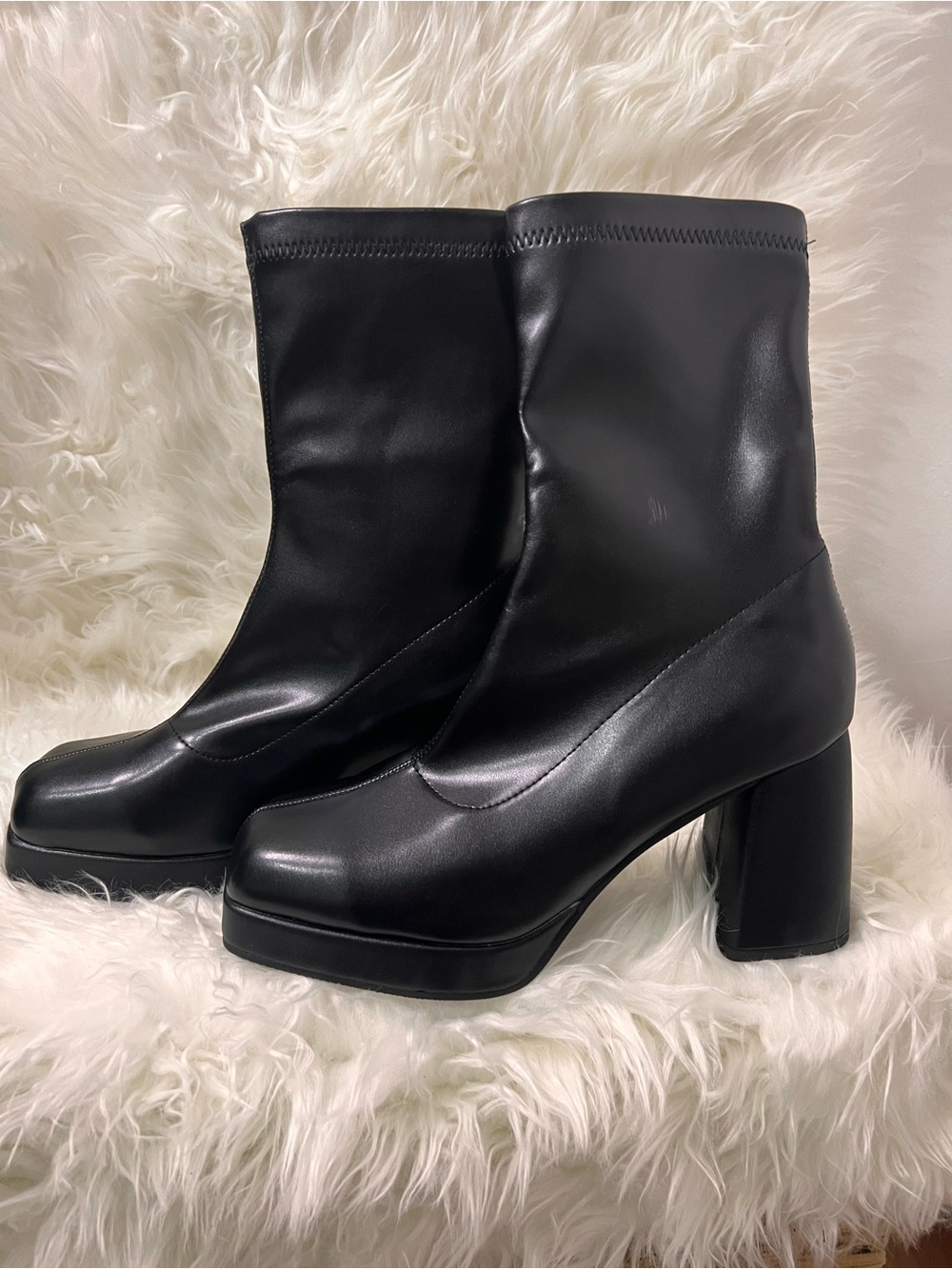 Women's Black Chunky Heel Sock Boots - Picture 2 of 6